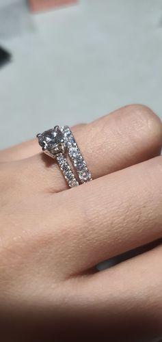Customer photo review of Minimalist Tres Modified Wedding Rings
