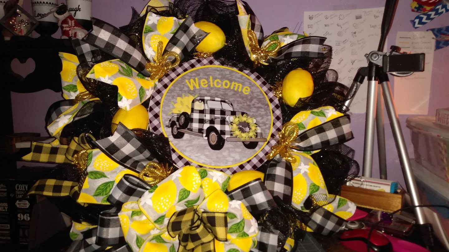 Customer photo review of 15"Wire,25"Oad-Pencil Work Wreath X18 Ties, Black XX750302
