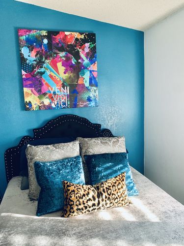 Customer photo review of Jamil Leopard Velvet Pillow Cover