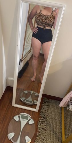Customer photo review of Stay-Cation Top | Leopard Print