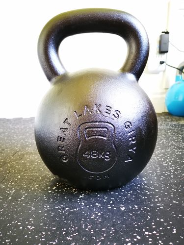 Customer photo review of 32kg / 70lbs E-coated Cast Iron Kettlebell