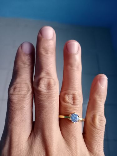 Customer photo review of 1ct Solitaire 6-prong Engagement Ring