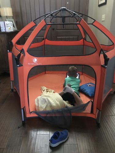 Customer photo review of Pop N' Go® Playpen