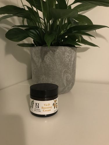 Customer photo review of Vitamin D Face Cream