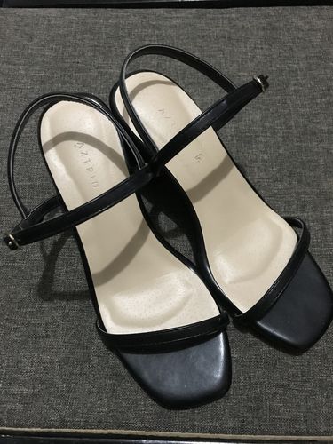 Customer photo review of Pria Black