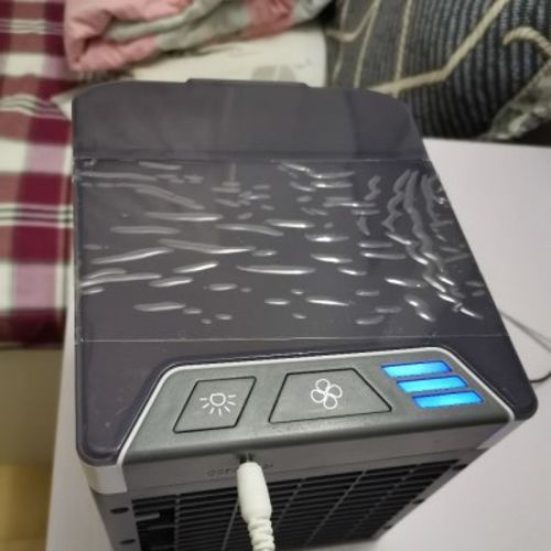Customer photo review of Mini USB Portable Air Conditioner