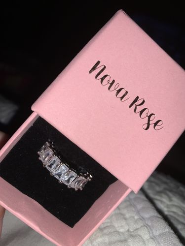 Customer photo review of Mia band