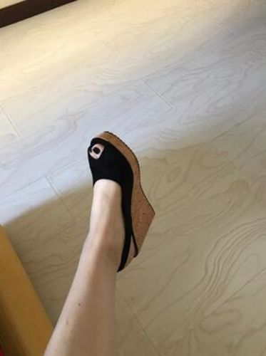 Customer photo review of Women's Small Size Peep Wedge Shoes BS253