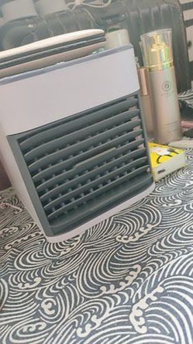 Customer photo review of Mini USB Portable Air Conditioner