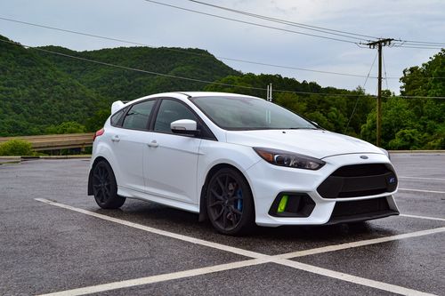 Customer photo review of Ford Focus RS MK3 Fog Light Armour