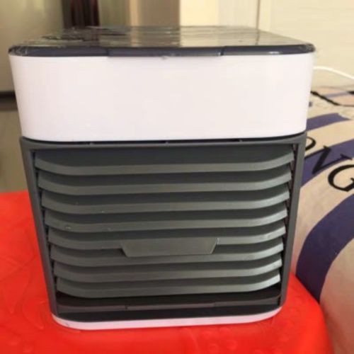 Customer photo review of Mini USB Portable Air Conditioner