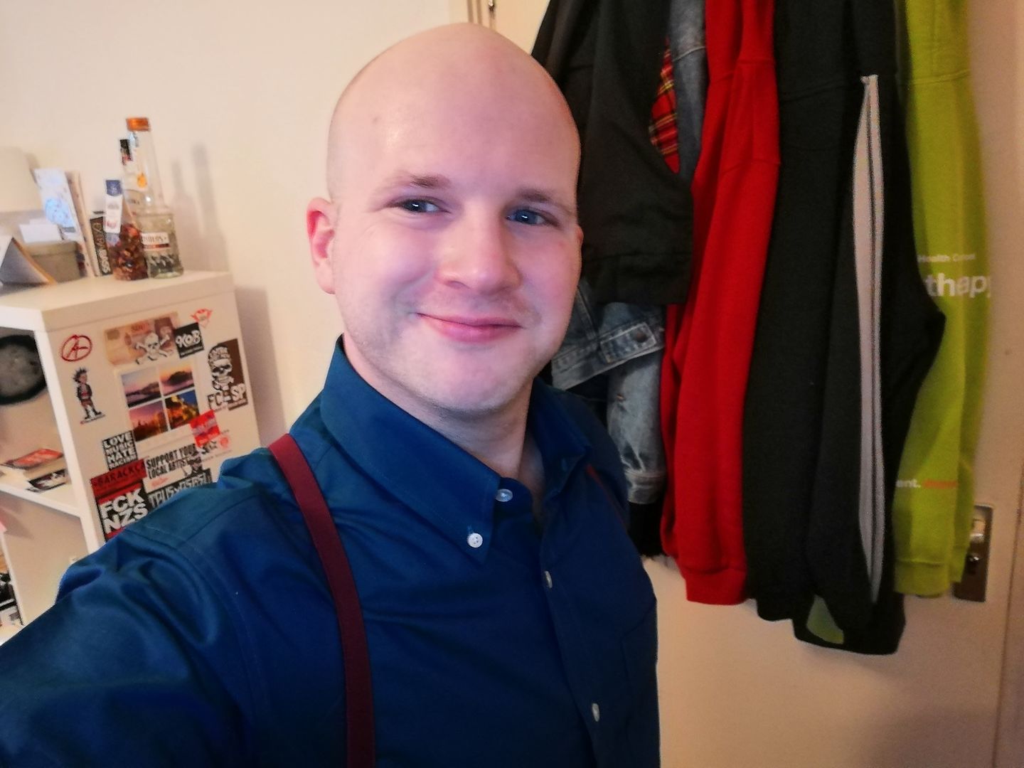 Customer photo review of **NEW** Shirt Short Sleeve  - Two Tone Blue