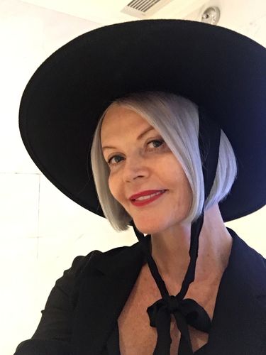 Customer photo review of Nikoro™ : GET YOUR SKIN TIGHTENED AND LIFTED IN JUST 3 MINUTES A DAY