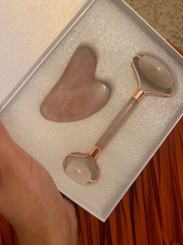 Customer photo review of Jade Face Roller - Smoother Skin Today