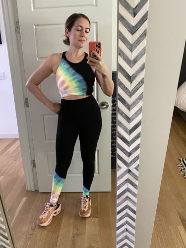 Customer photo review of Sunset Legging - Onyx / Rainbow