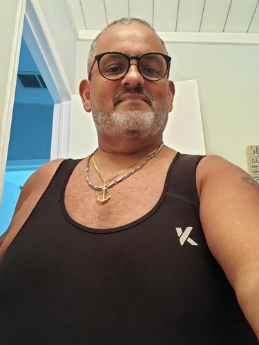 Customer photo review of Men's Heat-Trapping Sweat Vest
