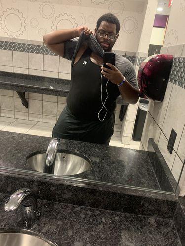 Customer photo review of Men's Heat-Trapping Sweat Vest