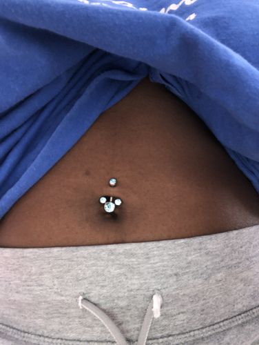 Customer photo review of Triple Bubble Belly Ring
