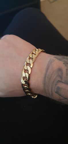 Customer photo review of MIAMI CUBAN CURB BRACELET 12MM (GOLD)