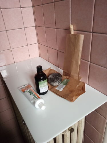 Customer photo review of SHAMPOING SOLIDE A LA NIGELLE