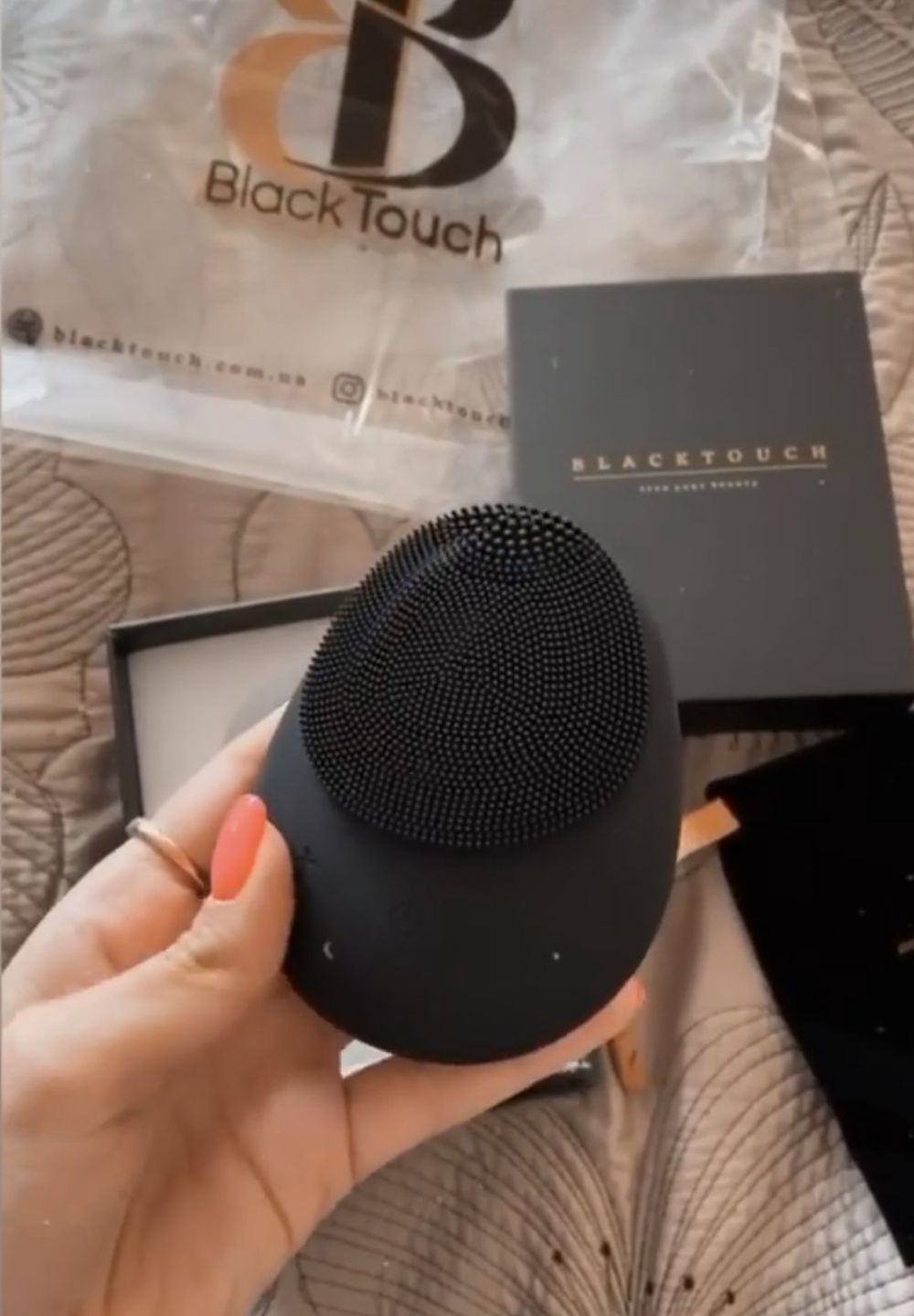Customer photo review of Щетка для Очищения и Умывания Лица