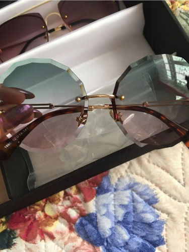 Customer photo review of OASIS