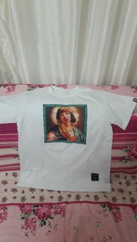 Customer photo review of Haimona Rollo T-Shirt