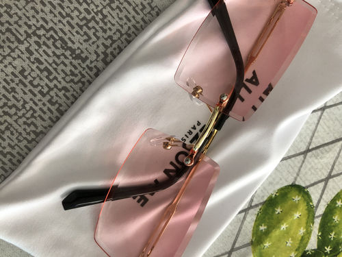 Customer photo review of MONACO