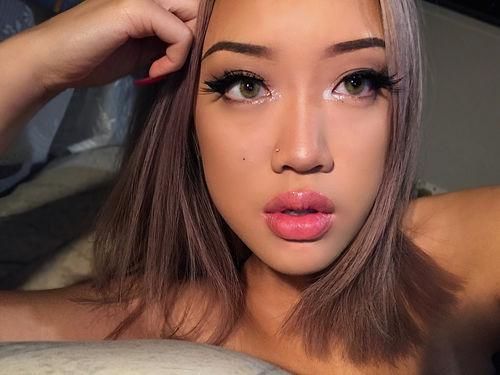 Customer photo review of Hidrocor MEL Prescription Colored Contact Lenses