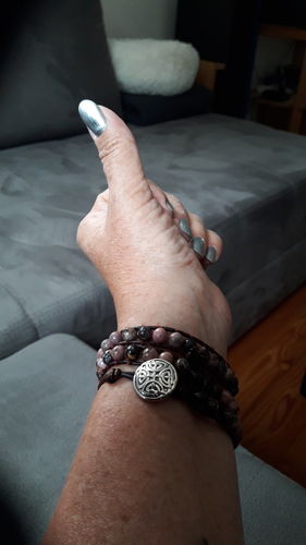 Customer photo review of Umlaufendes rhodonitisches armband