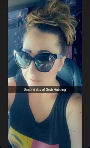 Customer photo review of JuvaBun Messy Bun