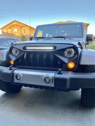 Customer photo review of Gladiator Grille w/ LED Off-Road Lights ( 07 - 18 Jeep Wrangler JK )