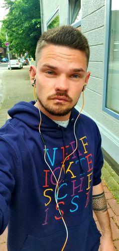 Customer photo review of Verf ickte sche isse - Words on Shirts  - Unisex Kapuzenpullover Hoodie