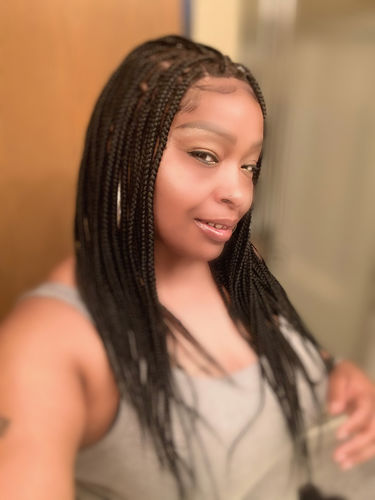 Customer photo review of Shade knotless braided wig
