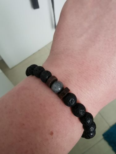 Customer photo review of Vulkanstein Armband