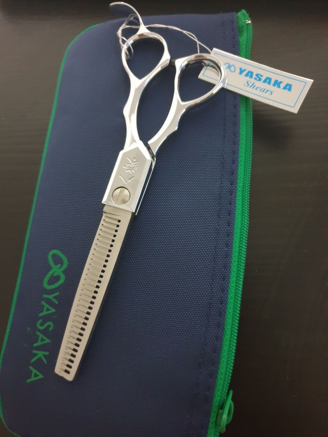 Customer photo review of Yasaka YS 6.0 Inch Hair Thinning Scissors