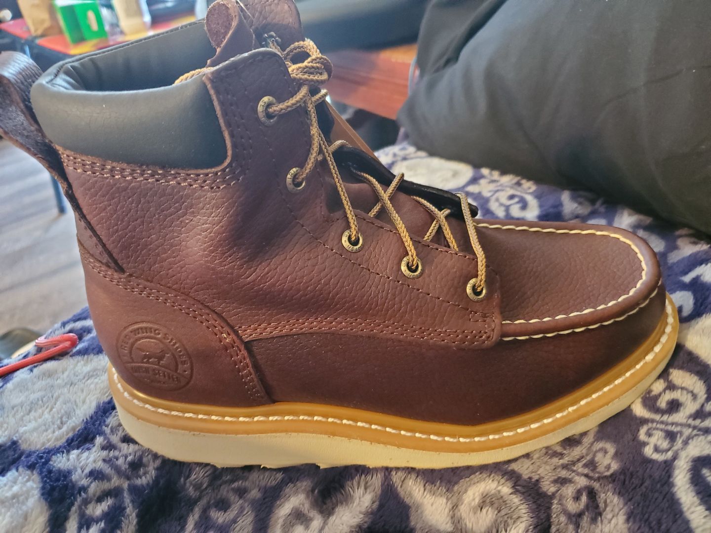 Customer photo review of Irish Setter by Red Wing Men's Ashby Soft Toe 6-inch Lace-Up Boots 83605