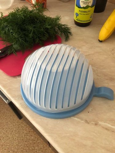 Customer photo review of Quick Salad Cutter Bowl