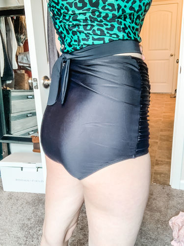 Customer photo review of Sun Baked Bottoms | Black