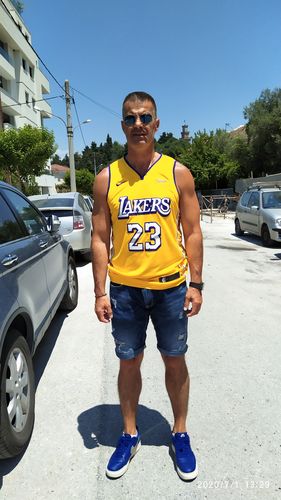 Customer photo review of JAMES Lebron "New City Edition"