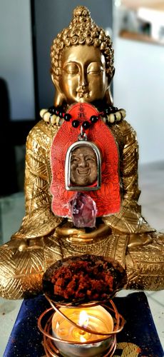 Customer photo review of Amulette Visage du Bouddha rieur / Phra Phrom (Brahma) - Wat Chedi Hoi.