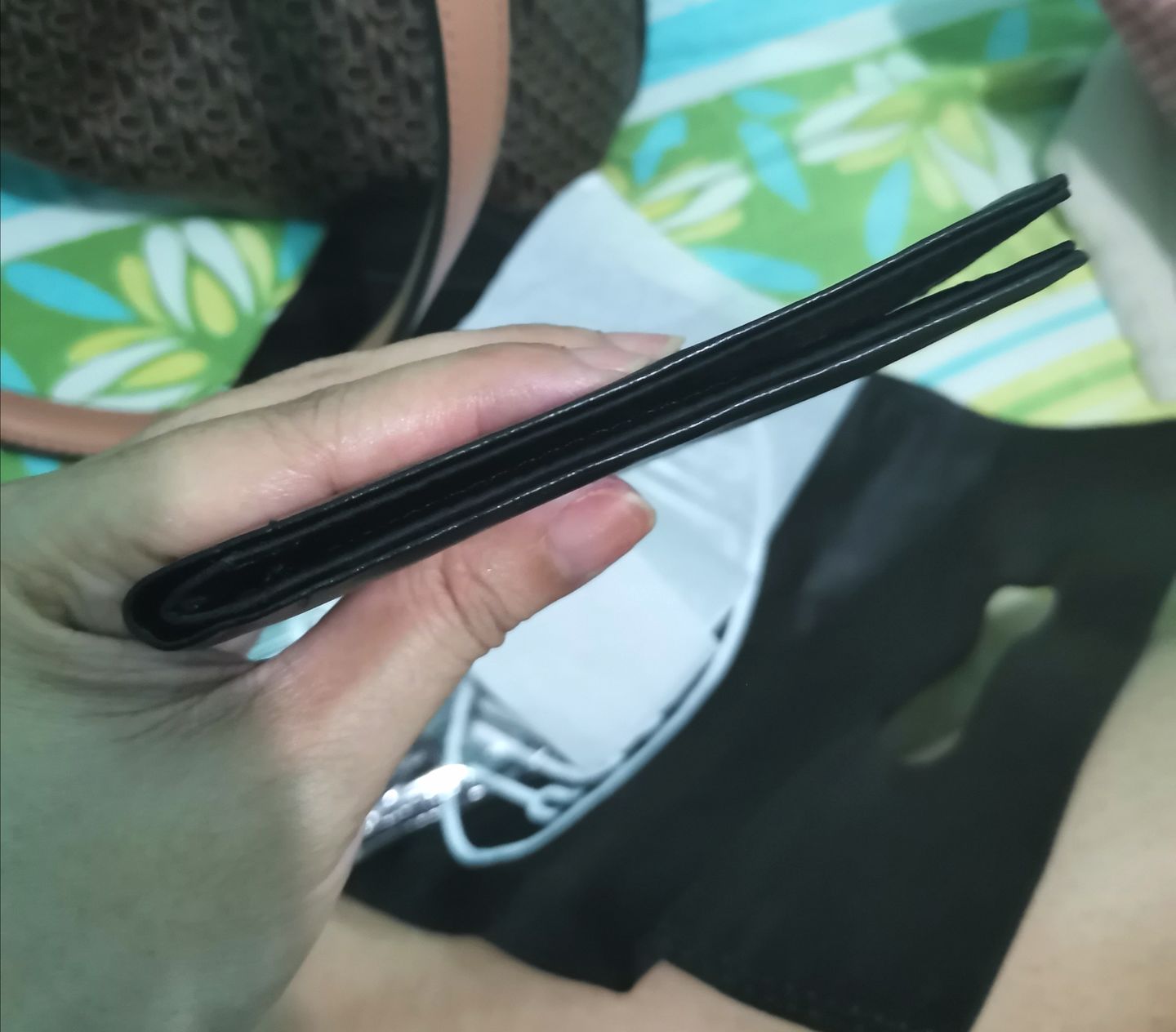 Customer photo review of RFID Blocking Leather Multi Bi-fold Black