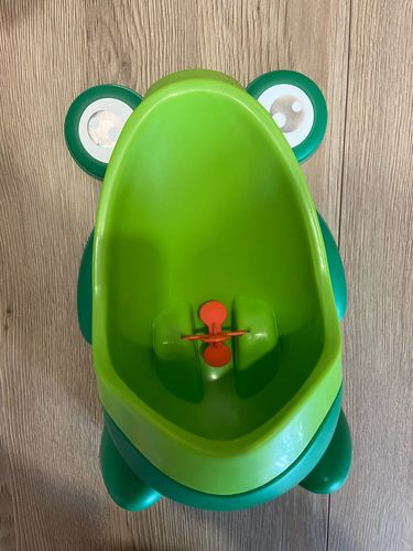 Customer photo review of Frog Kids Potty Trainer