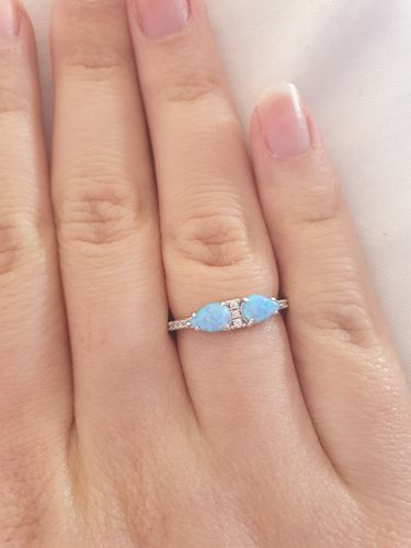 Customer photo review of Silver Shimmer Bath Bomb - 925 Sterling Silver Blue Opal Ring Collection