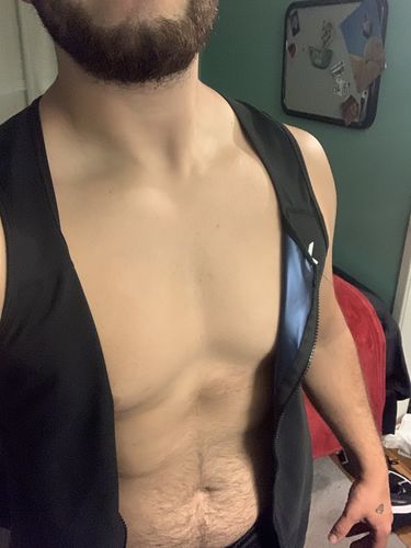 Customer photo review of Men's Zipper Heat Trapping Sweat Vest