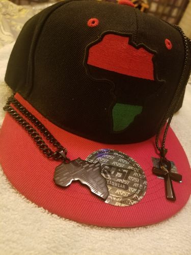 Customer photo review of Ebony MotherLand Chain for Him