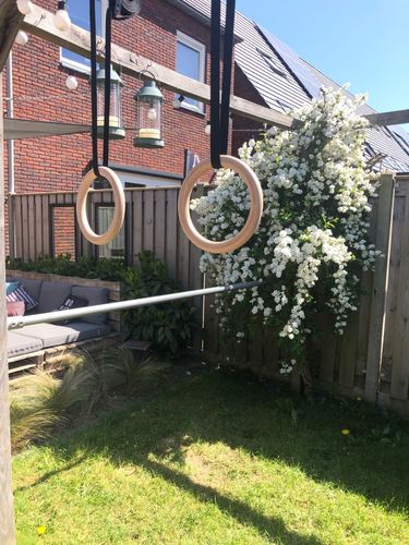 Customer photo review of 1 Pair Birch Wood Gymnastic Rings Pull Up GYM Ring for Home Fitness Strength Training. 2.8cm*4.5m Adjustable Straps for Optional
