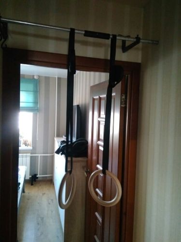 Customer photo review of 1 Pair Birch Wood Gymnastic Rings Pull Up GYM Ring for Home Fitness Strength Training. 2.8cm*4.5m Adjustable Straps for Optional