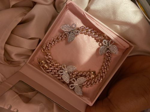 Customer photo review of Butterfly Cuban link necklace