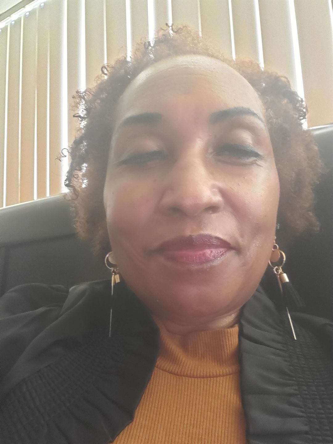Customer photo review of Spanish Almond Regrowth Oil